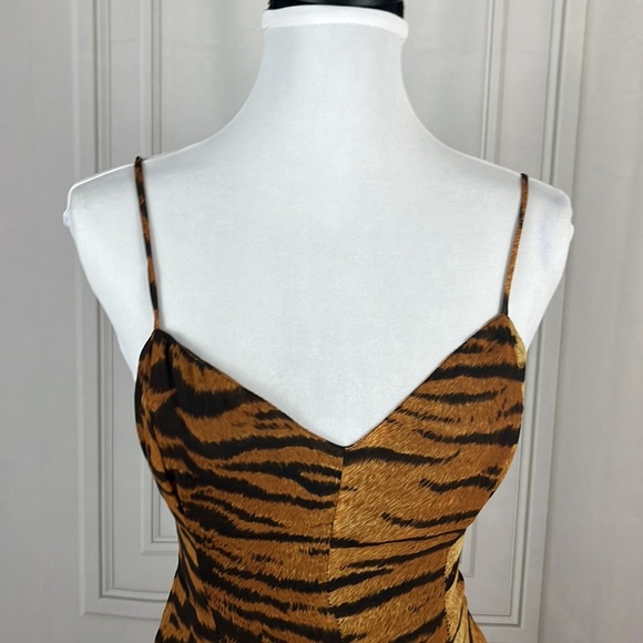 Vintage tiger print dress - Picture 2 of 12